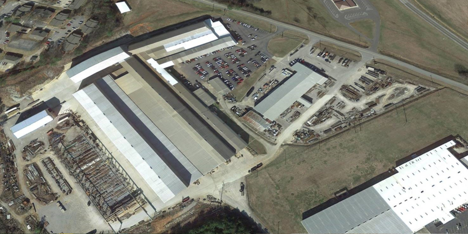 400,000 sq/ft Covering 15 acres Operating Capacity